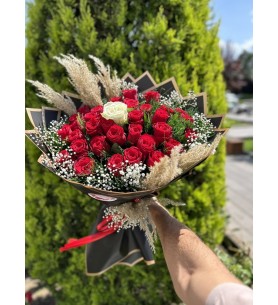 İthal 41 Gül Buketi