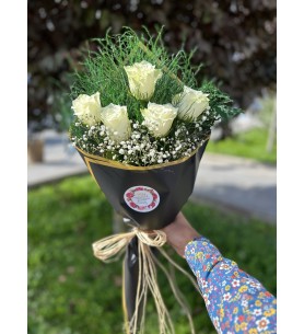 İthal 5 Beyaz Gül Buketi