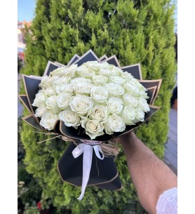 Mega İthal Beyaz Gül Buketi
