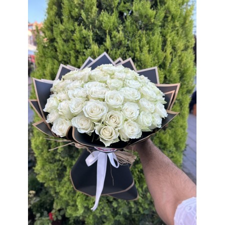 Mega İthal Beyaz Gül Buketi