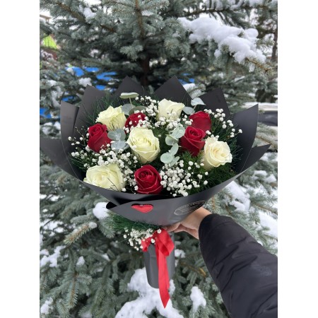 İthal Beyaz Kırmızı Gül Buketi