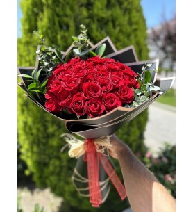 41 İthal Gül Buketi