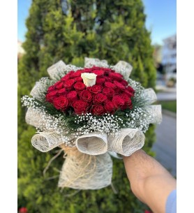 Abakalı İthal 50 Gül Buketi