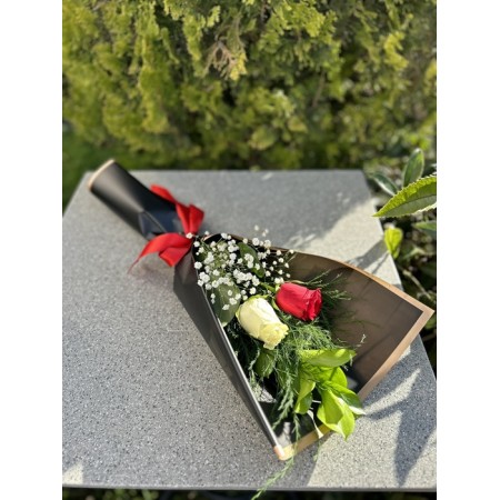 İthal 1 kırmızı 1 Beyaz Gül