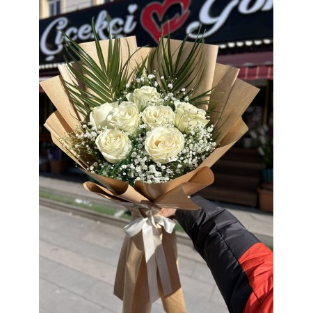 7 İthal Beyaz Gül Buketi
