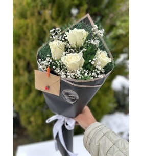 4 İthal Beyaz Gül Buketi