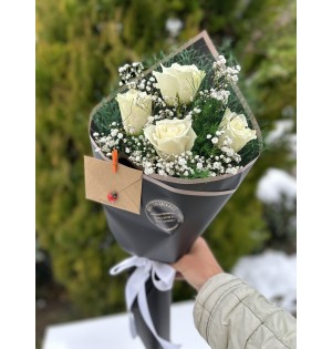 4 İthal Beyaz Gül Buketi