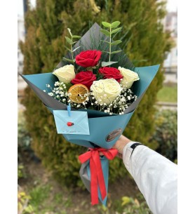 3 Kırmızı 3 Beyaz İthal Gül